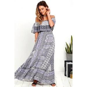 Elegant Off-Shoulder Maxi Dress in Gray